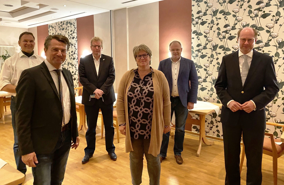 Bild von links: Henrich Berkhoff, Guido Gutsche, Rolf Mllmann, Dr. Susanne Lehnert, Stephan Schulze-Westhoff, Dr. Olaf Gericke